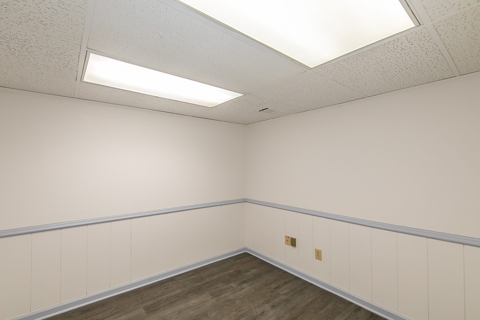 Representative private office at 124 South Main