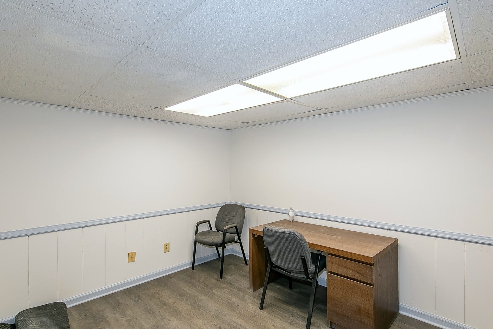 Representative private office at 124 South Main