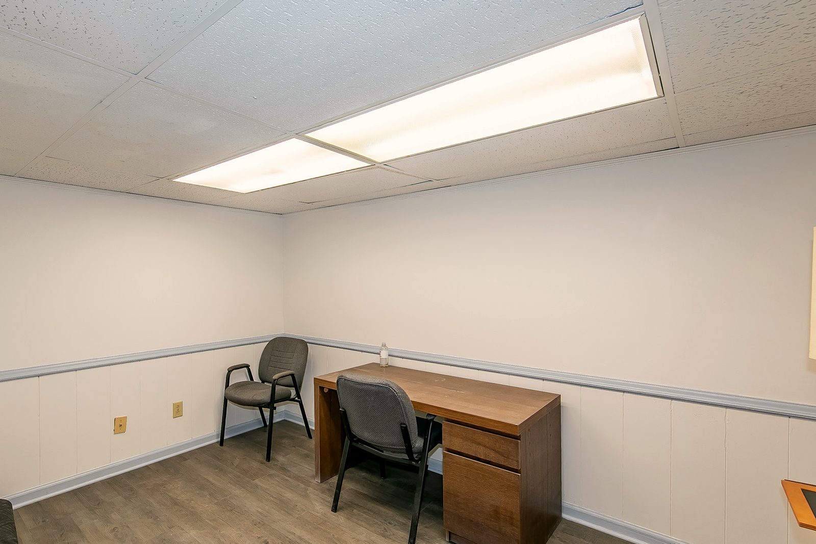 Representative private office at 124 South Main
