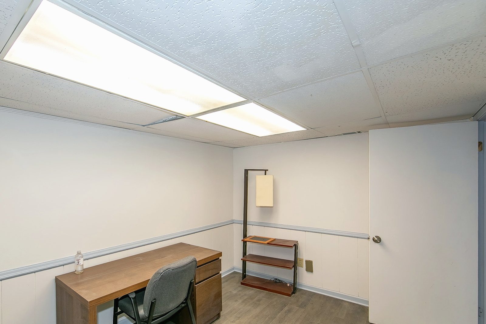 Representative private office at 124 South Main