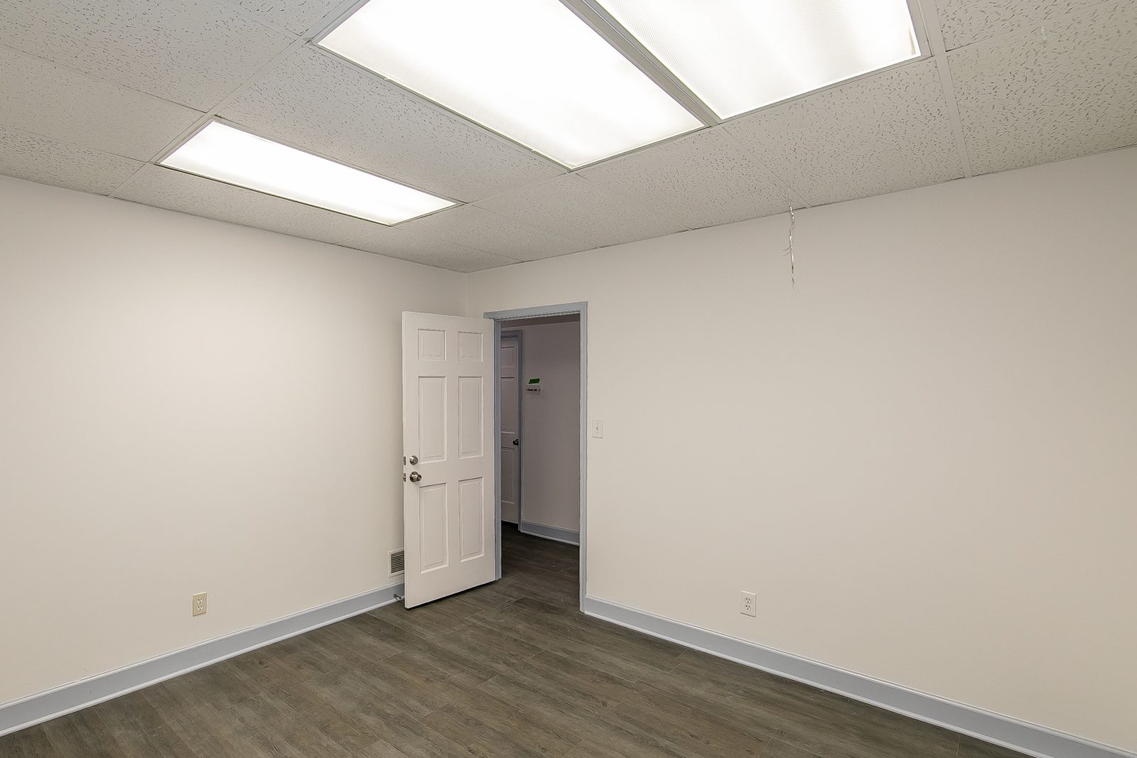 Representative private office at 124 South Main