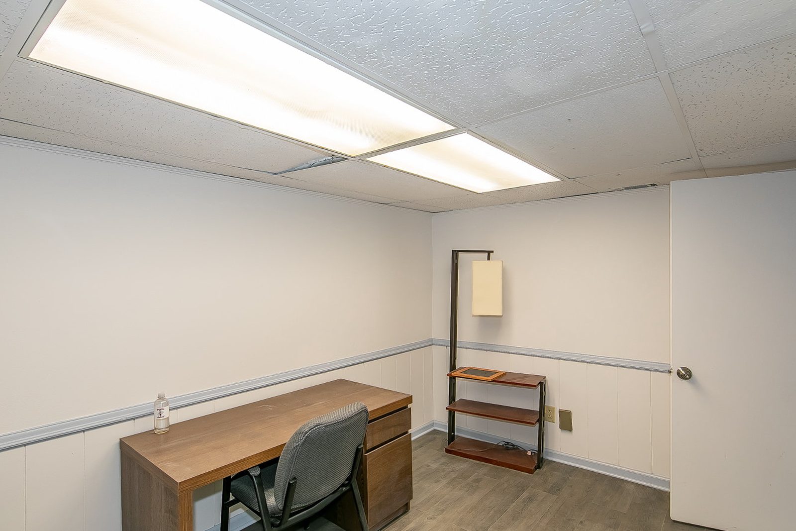 Representative private office at 124 South Main